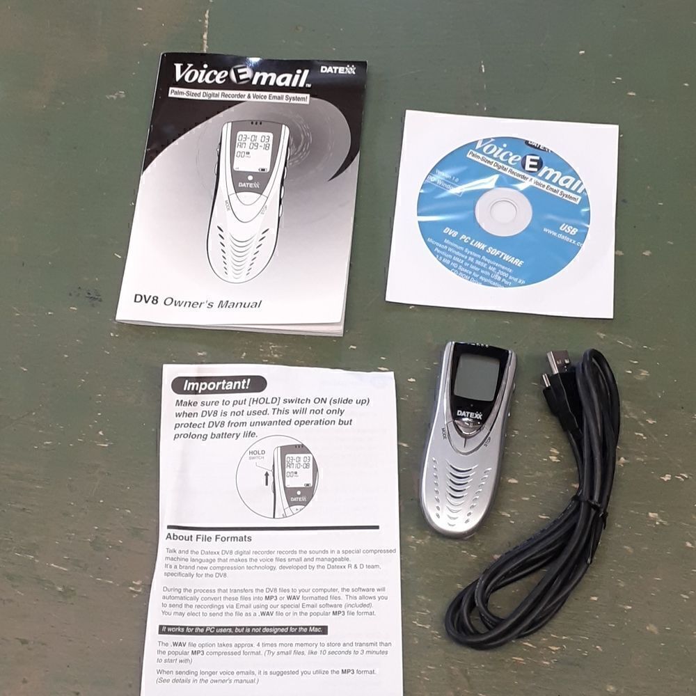 DateXX DV8 (16 MB, 7 Hours) Handheld Digital Voice Recorder‎